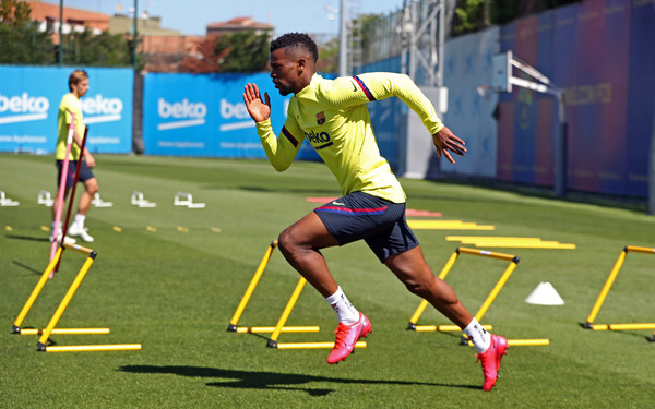 Nélson Semedo during training / MIGUEL RUIZ/ GETTY IMAGES EUROPE