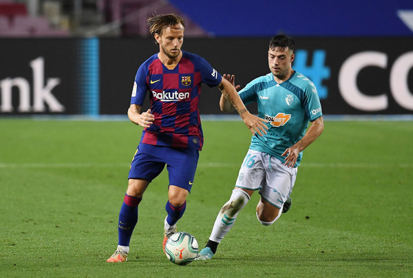 Ivan Rakitic, in action against CA Osasuna / Getty Images Europe