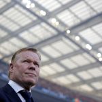 Después de regresar a Barcelona, Koeman tuvo una reunión con Ramón Planes