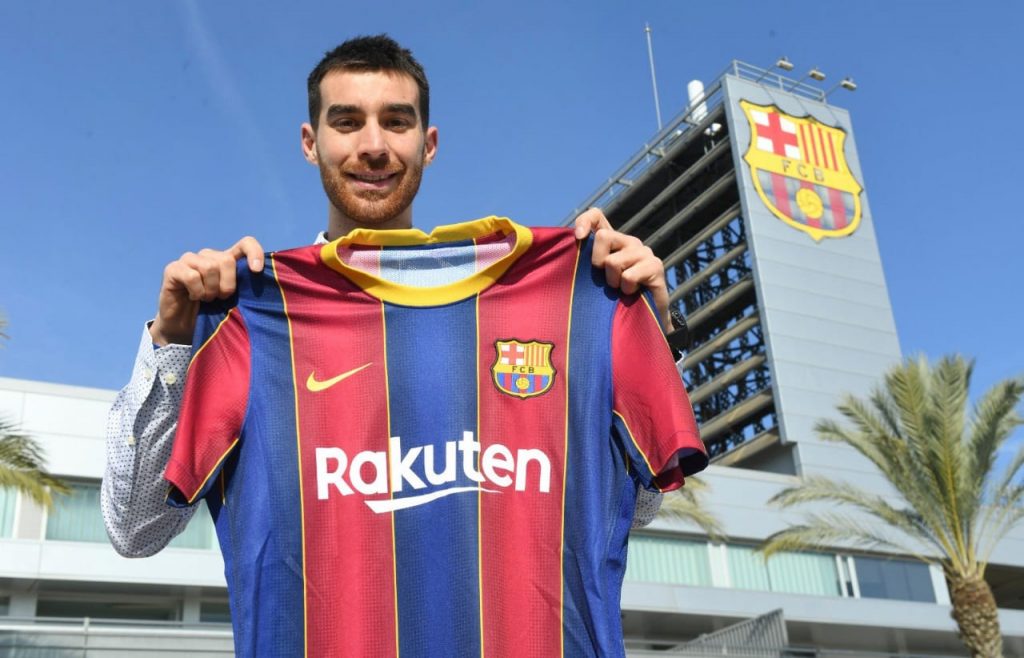 Roger Riera como jugador oficial del Barcelona B. /FCBARCELONA