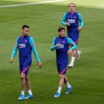 Busquets takes additional wage cut, Roberto  hesitates