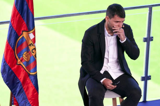 Sergio 'Kun' Agüero can't hold back the tears at his final press conference / PEDRO SALADO / QUALITY SPORT IMAGES VIA GETTY IMAGES