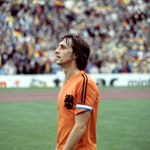 Why Johan Cruyff refused to play with the three Adidas stripes