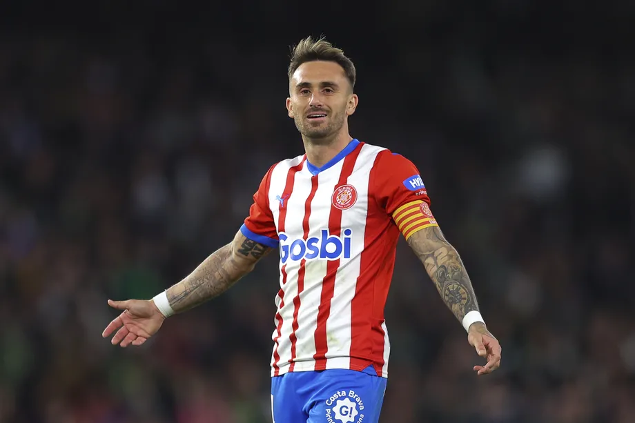 Aleix Garcia in action for Girona / FRAN SANTIAGO/GETTY IMAGES