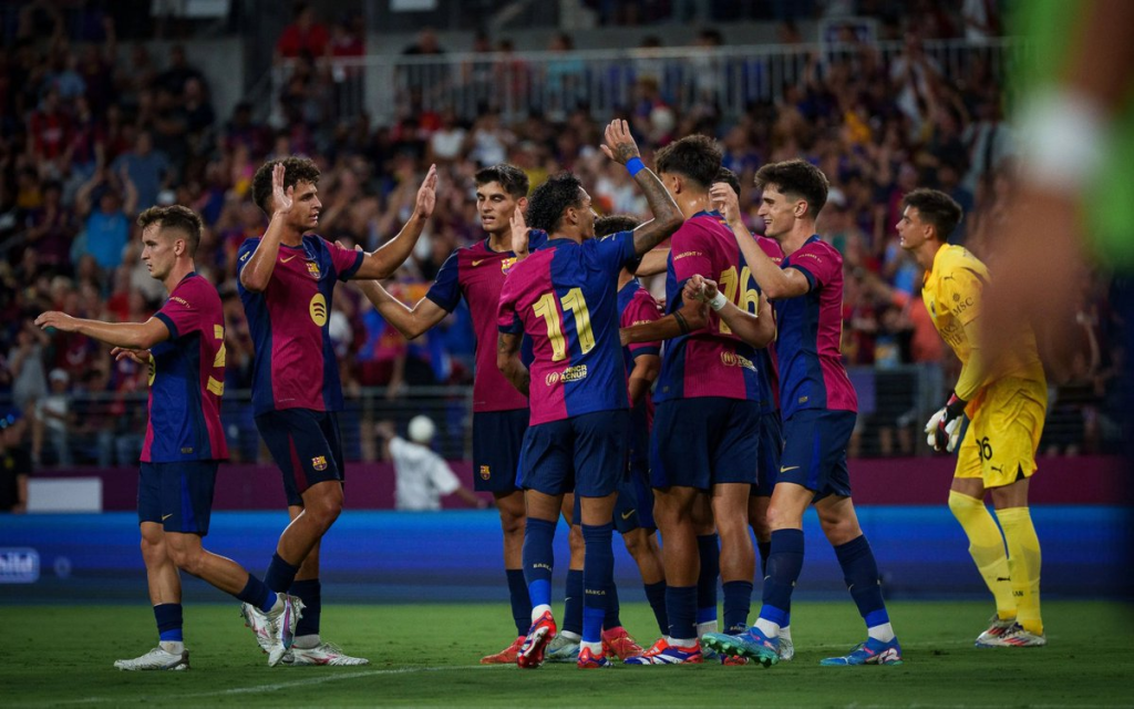 The squad has landed in Barcelona following their US tour / FC BARCELONA